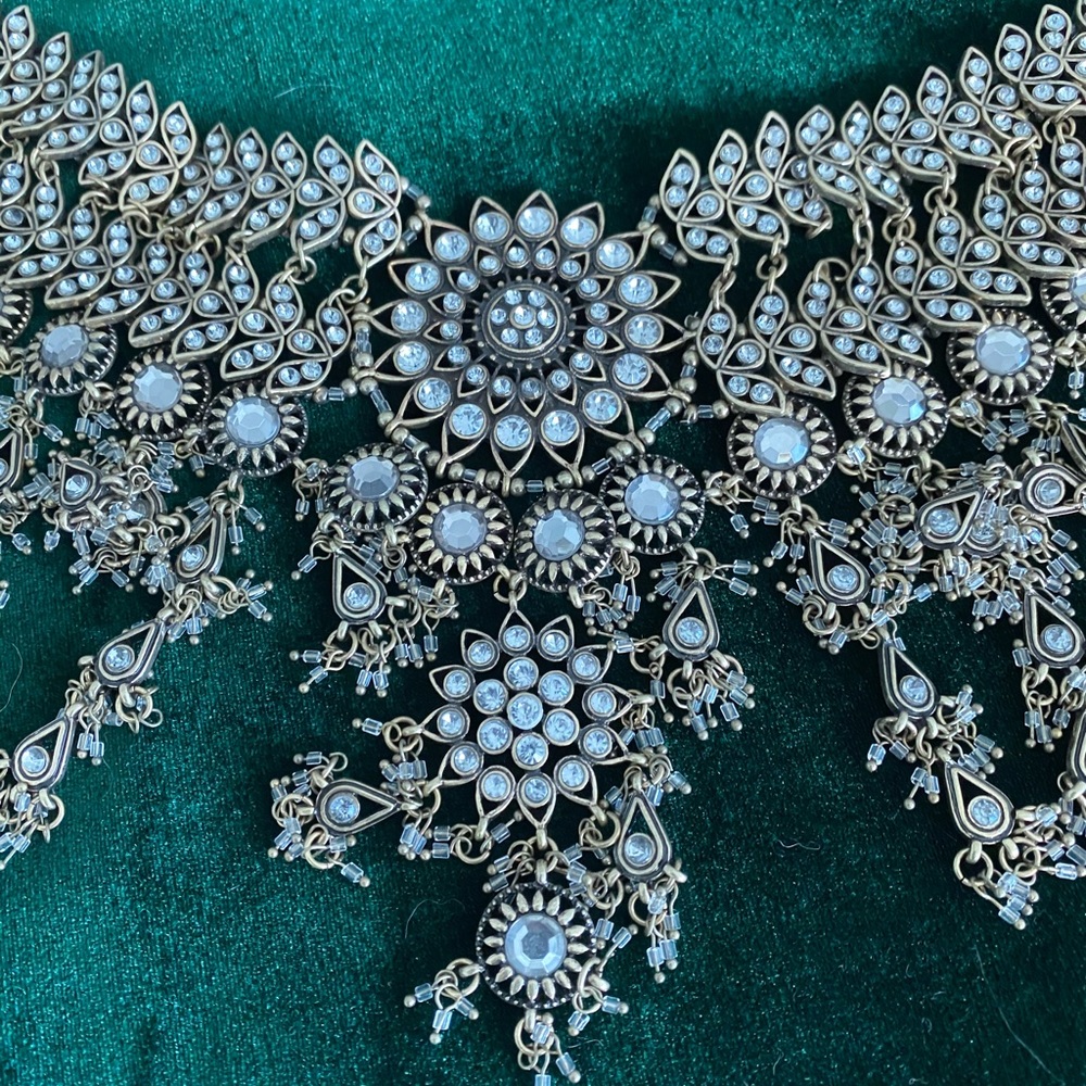 Statement Costume / Fashion Jewelry Choker